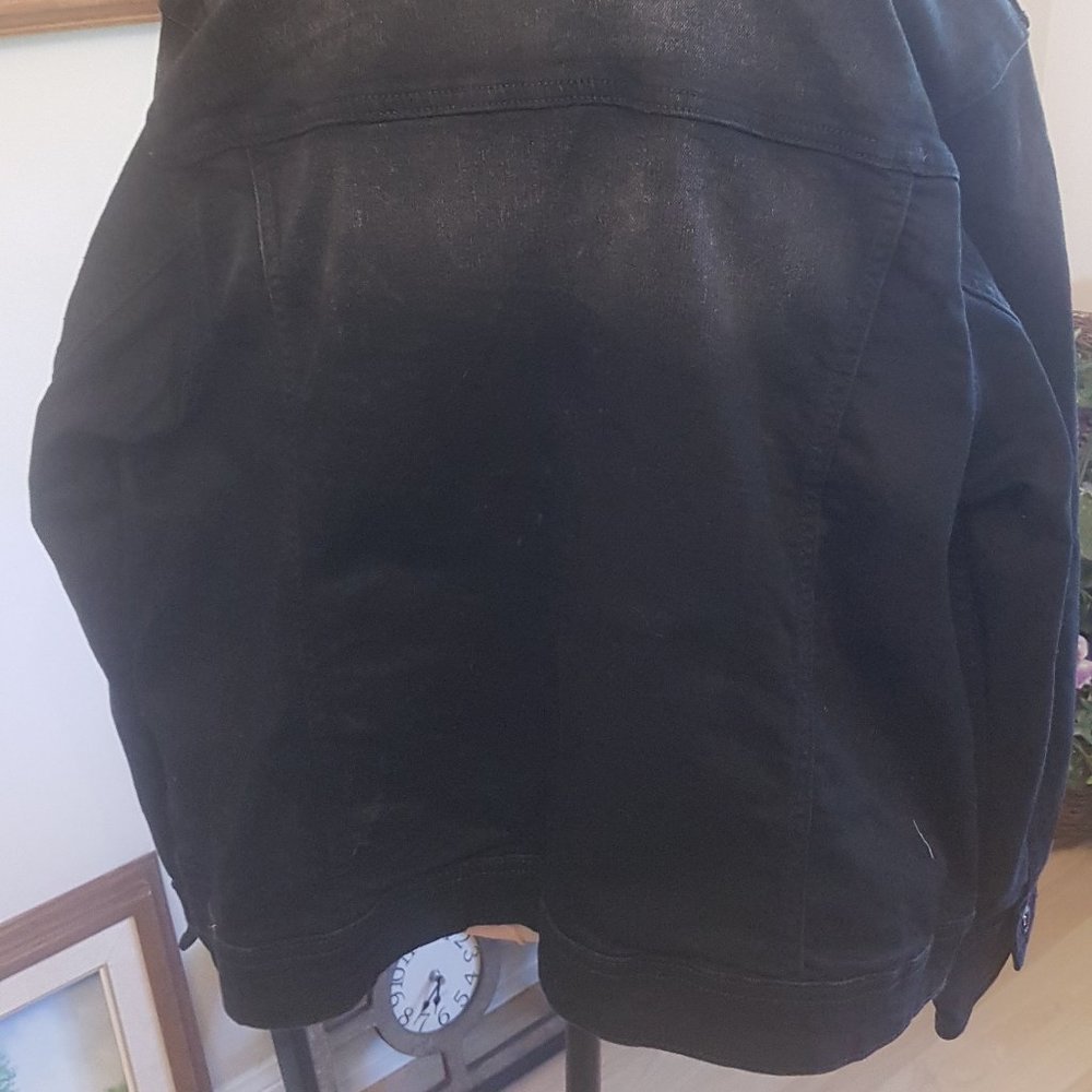 Denim jacket - Picture 6 of 8